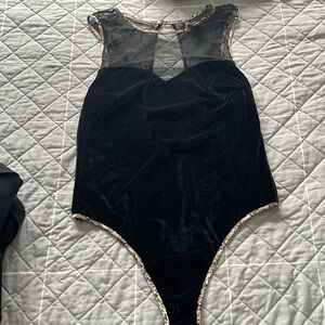 Victorias Secret thong body in suade with hearshape neckline